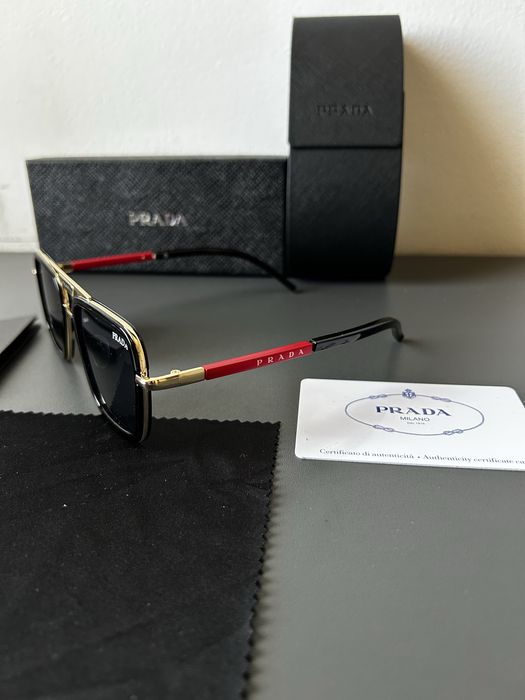 Слъчеви очила Prada