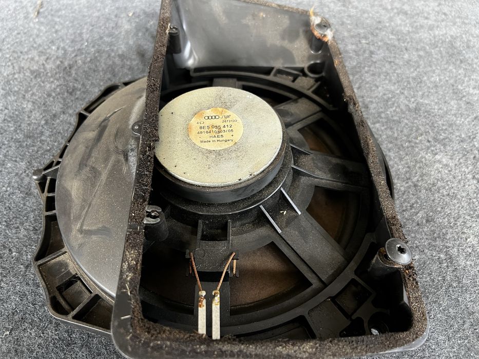 Субуфер ауди а4,б6- седан- audi a4