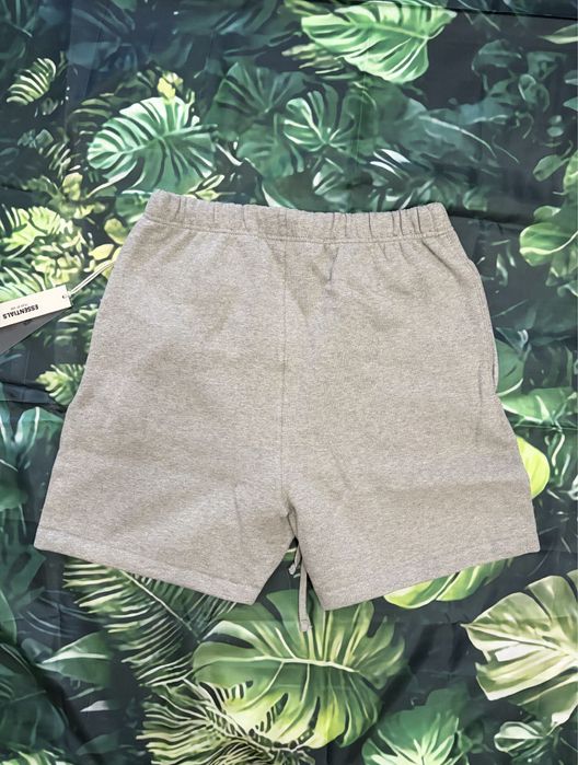 pantaloni scurti essentials
