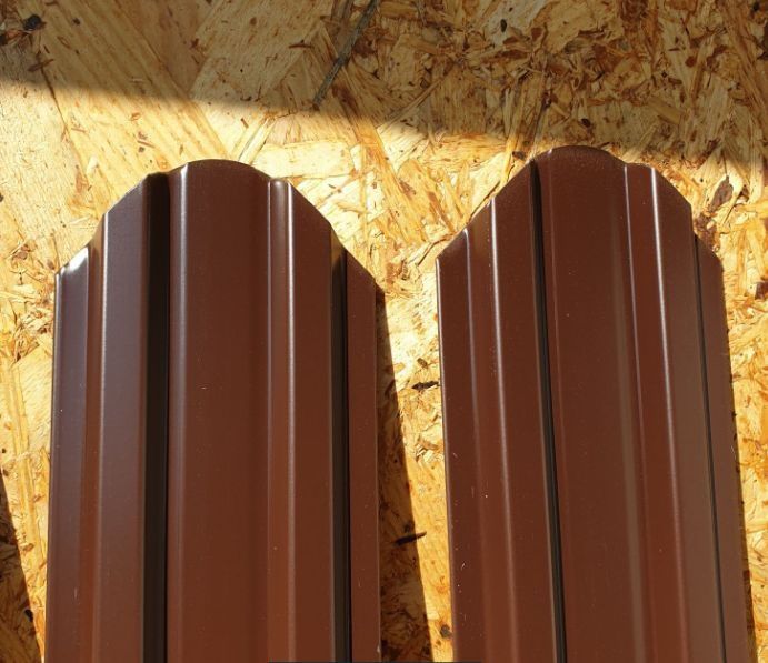 Vând șipcă metalica de gard la cele mai bune preturi disponibile