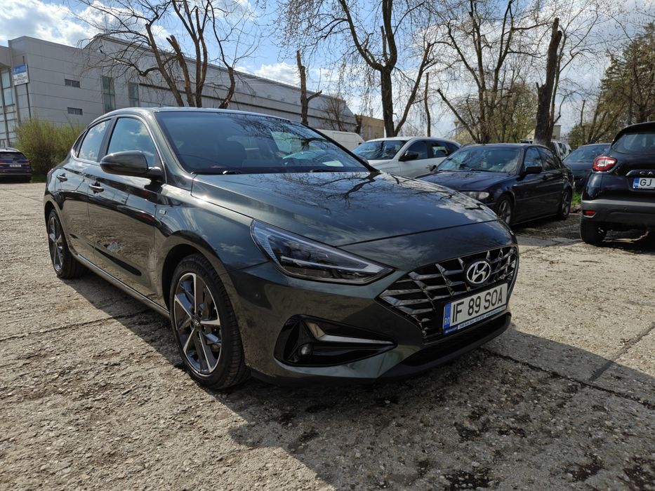 Hyundai i30 Fastback 1.5 tGDI in garantie