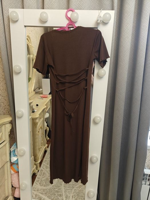 Коричневое платье лапша