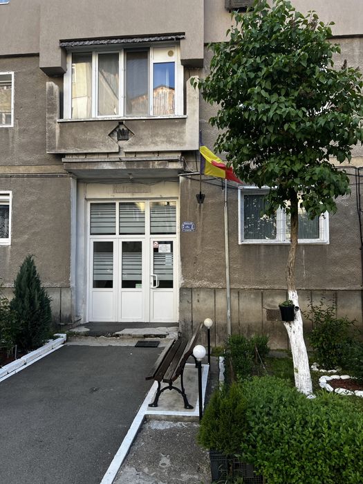 Apartament 2 camere de vânzare-Lupeni
