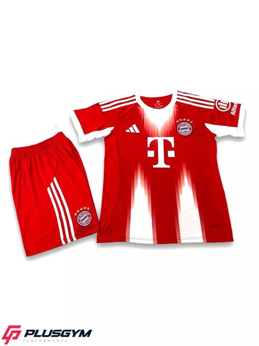 Futbol formasi yana sotuvga kildi aksiya narxda