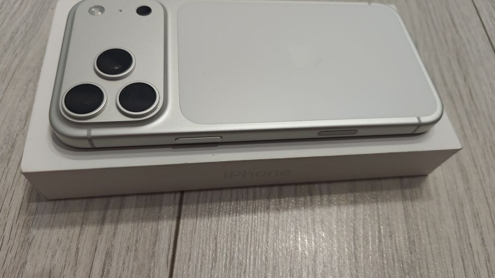 Iphone 17 pro max 2 Tb