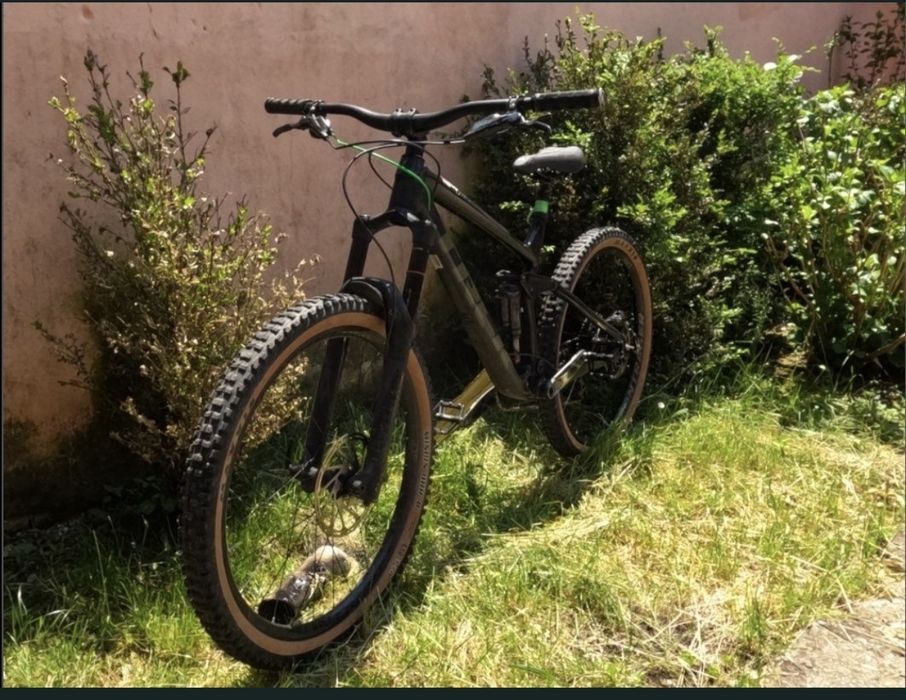 Bicicleta Fullsuspension Trek remedy 8 2021