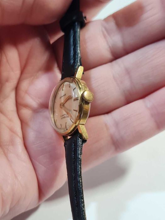 ceas de mână vintage Omax, de damă, placat cu aur, anii 70