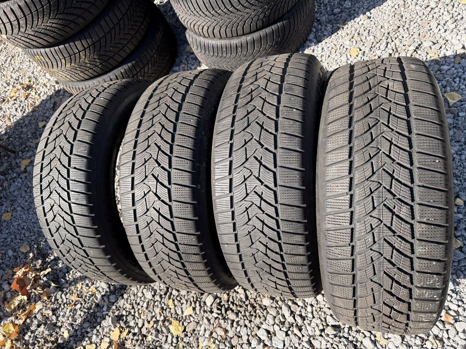 235/55 R17 4 бр зимни гуми