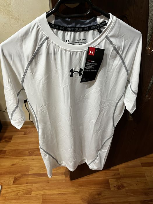 Under Armour compress tee
