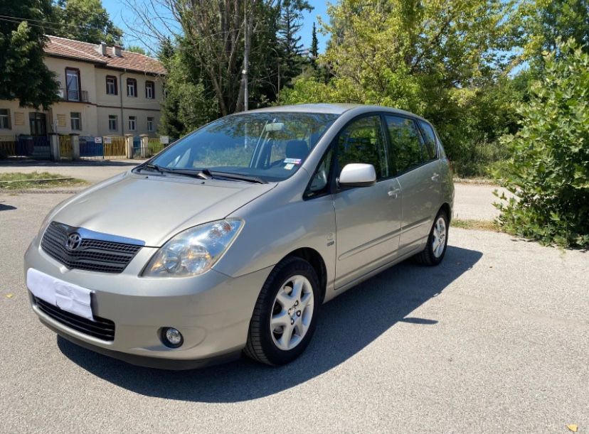 Toyota Corolla Verso 1.8 vvt-i 135 бензин/ГАЗ 2002 година