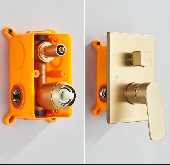 Душевой смеситель встроенный