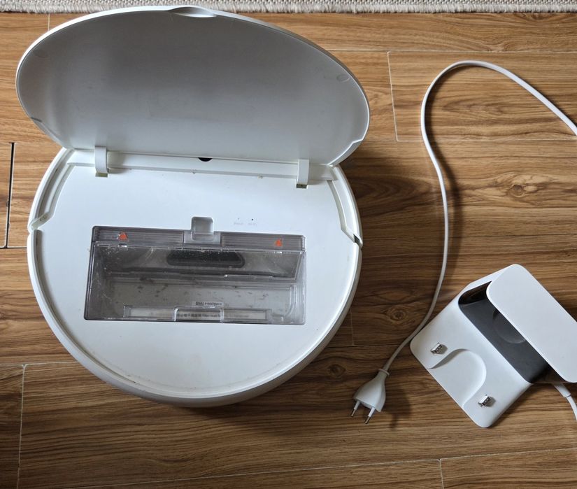 Vând Mi robot vacuum, 40W