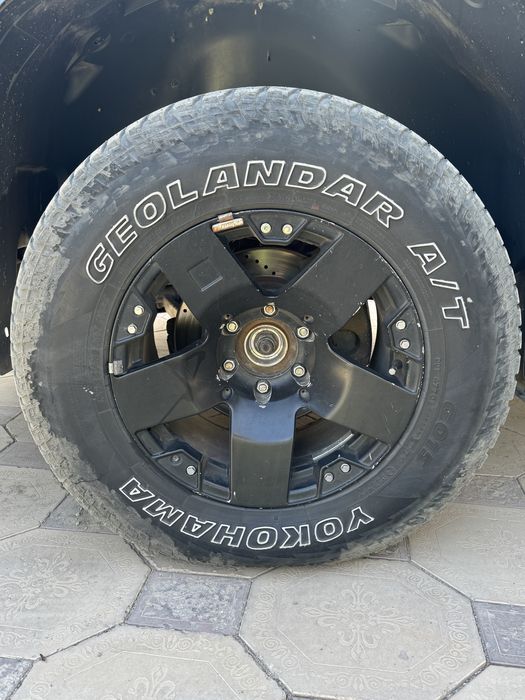 Продам диски с шинами A/T 265/70 R17