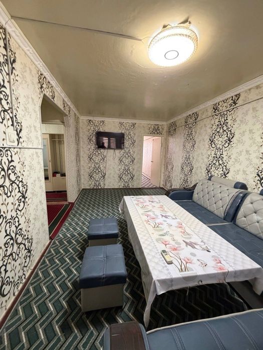 Киргили Мумтоз туйхона якинида 4/4 этаж 2 хона уй ижарага берилади