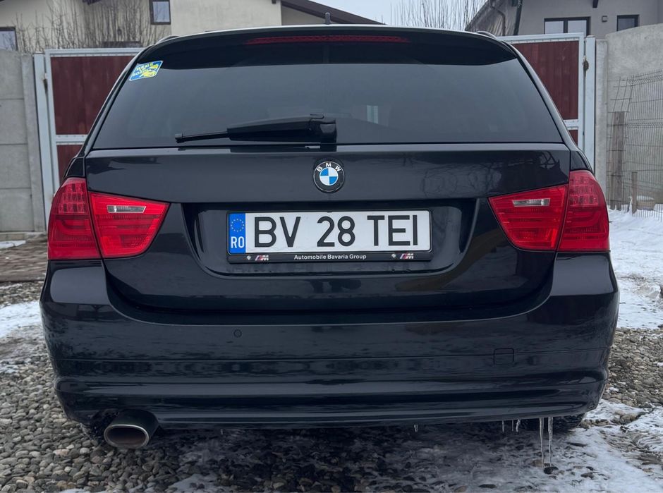 BMW 320D  XDrive cutie automata 184 CP