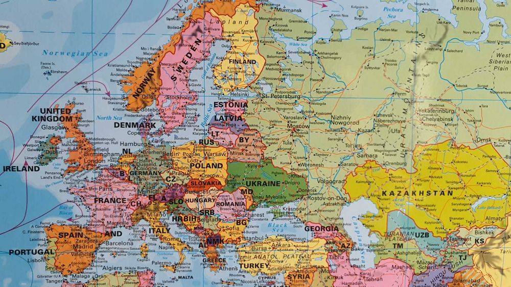 Harta Lumii 137 x 89cm in Limba engleza sau germana calitate deosebita