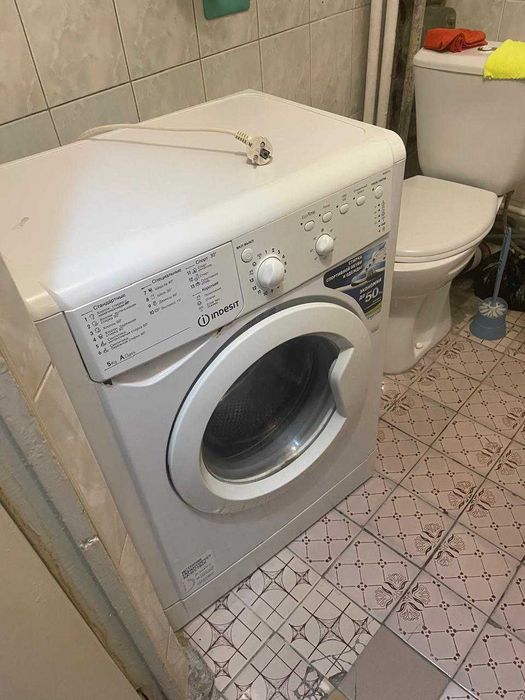 Девушку на подселение(Район Зеленого Базара)