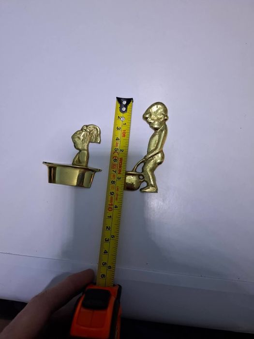 Бронзови табели за Баня