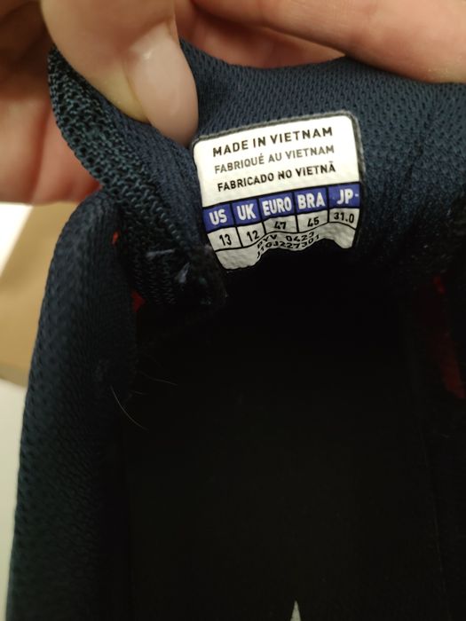 Маратонки на Mizuno