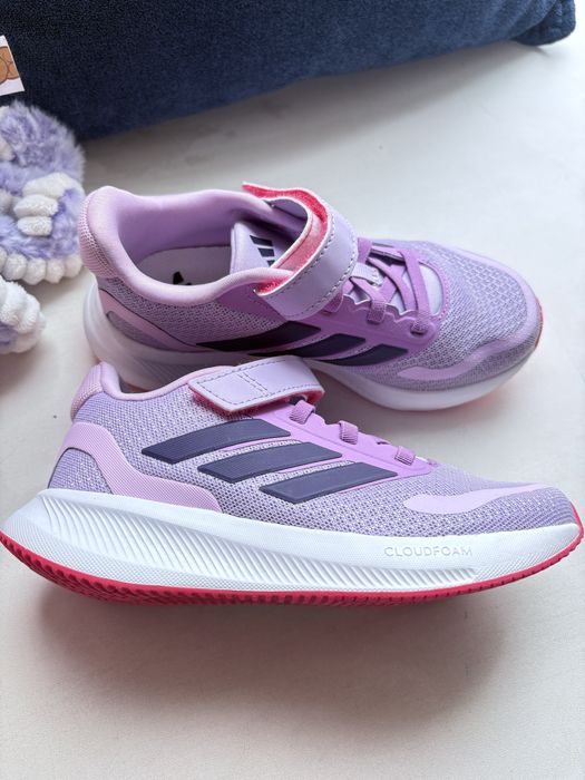 Продам кроссовки на ребенка