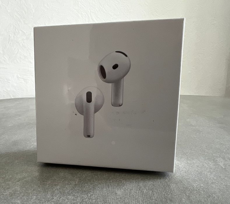 Наушники новые, в упаковке.