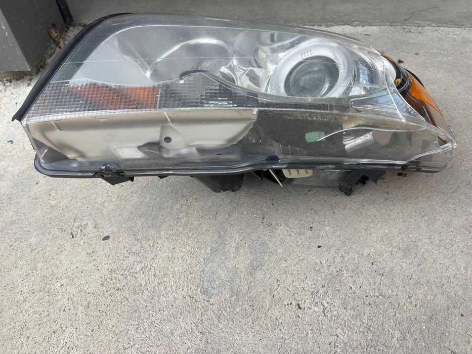 Volvo фар на части