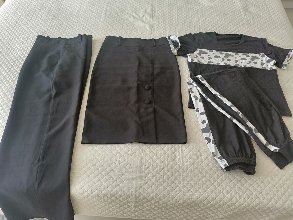 Отдам даром женские вещи