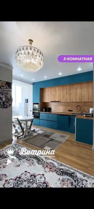 Шикарная люстра в зал