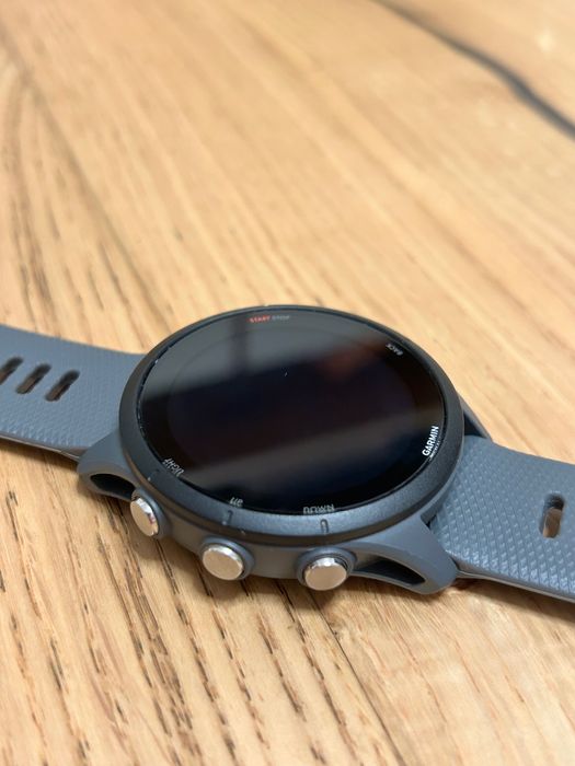 Garmin Forerunner 255