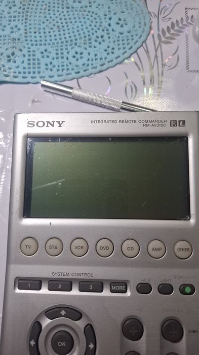 Пульт ду  SONY RM-AV3100