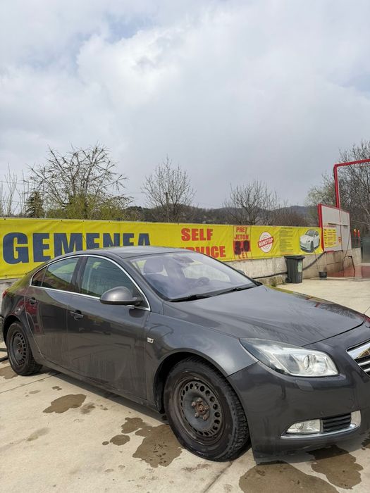 Vind Opel insignia