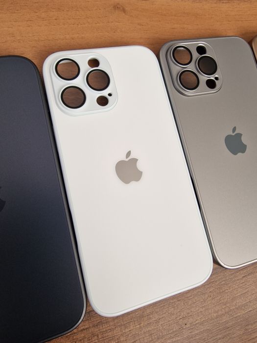 Матов Стъклен Кейс за Apple iPhone 16 / 16 Pro / 16 Pro Max / Plus