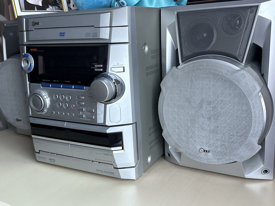 Музыкальный центр LG