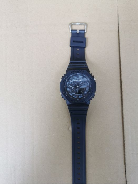 Часовник G-shock