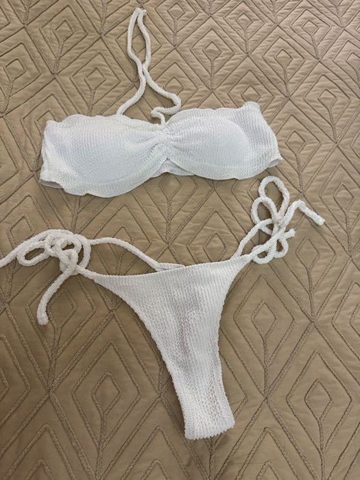 Купальник новый со стрингами