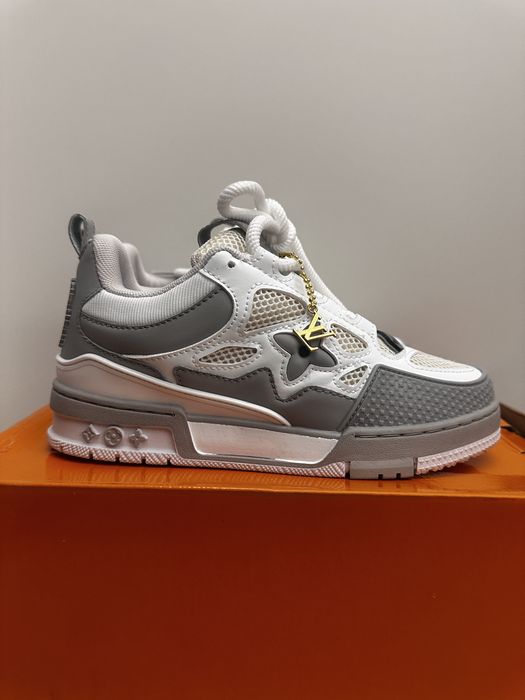 Adidași Louis Vuitton Skate Grey