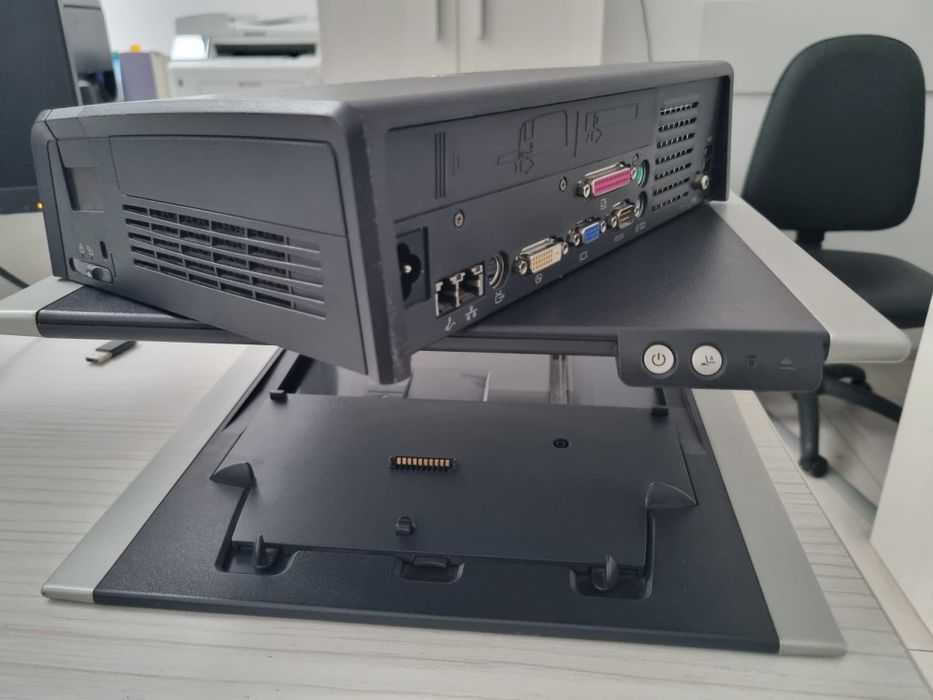 Laptop Dell Dell Latitude D820  Docking Station