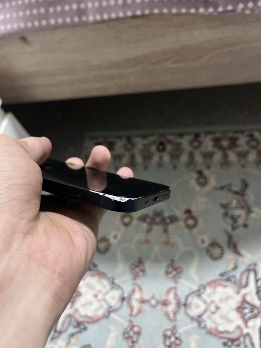 Айфон 13. Б/у.