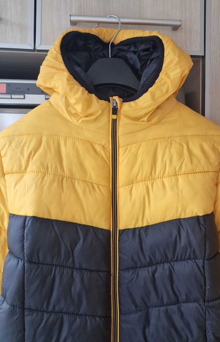 Пухено яке на немската марка С&А