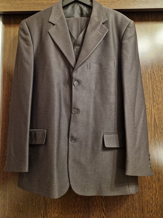 Costum barbatesc M&S (Marks & Spencer) din gama Senfoni 3 piese
