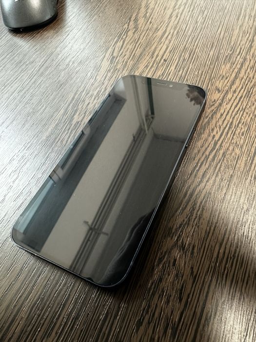 Продам айфон 12, iPhone 12
