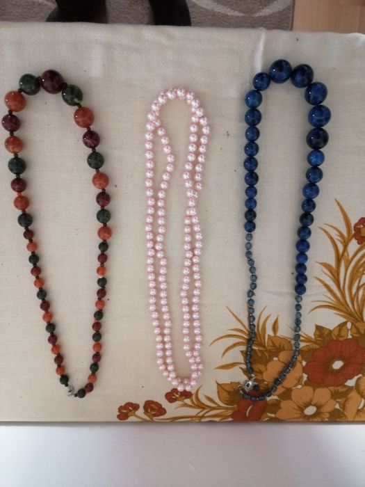 Vând inele și colier