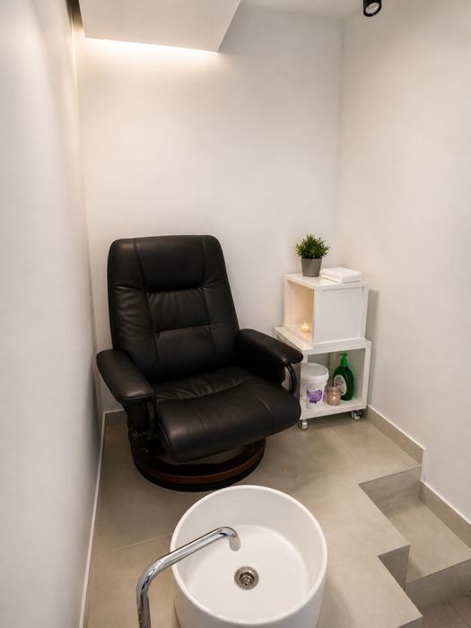 Salon beautuy complet utilat modern
