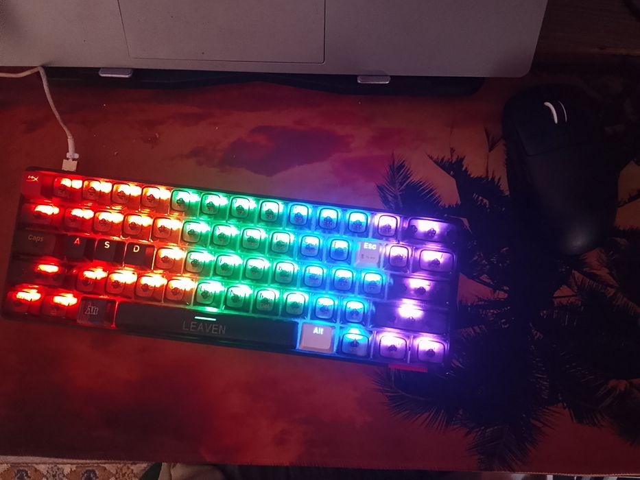 Ноутбук CUSTOM E200 СОСТОЯНИЕ 8/10
