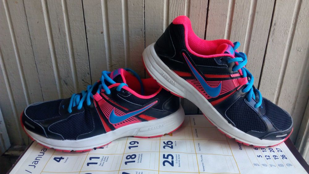 'Nike Dart 10'' Оригинални маратонки 38.5 номер