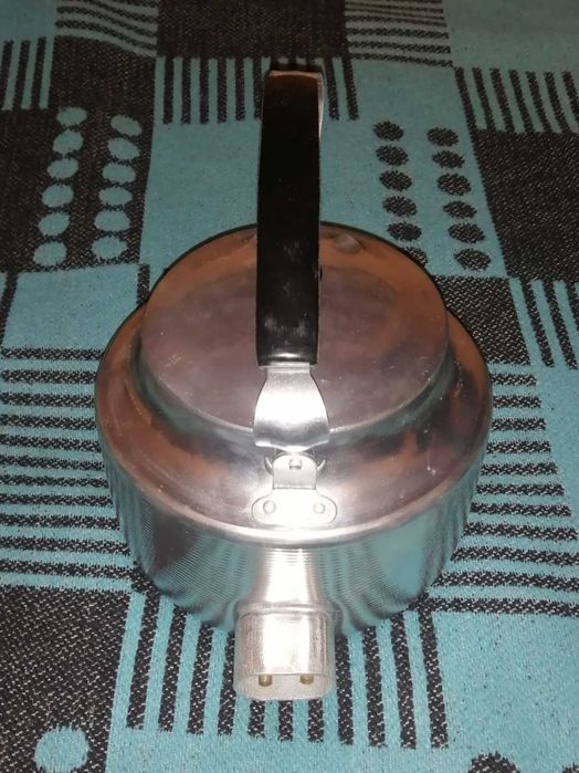 Руски ел. чайник 1990г. нов