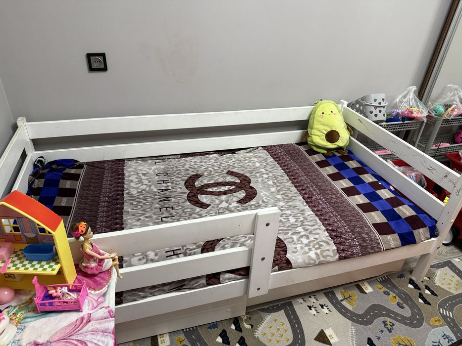 Подростковая кровать с матрасом