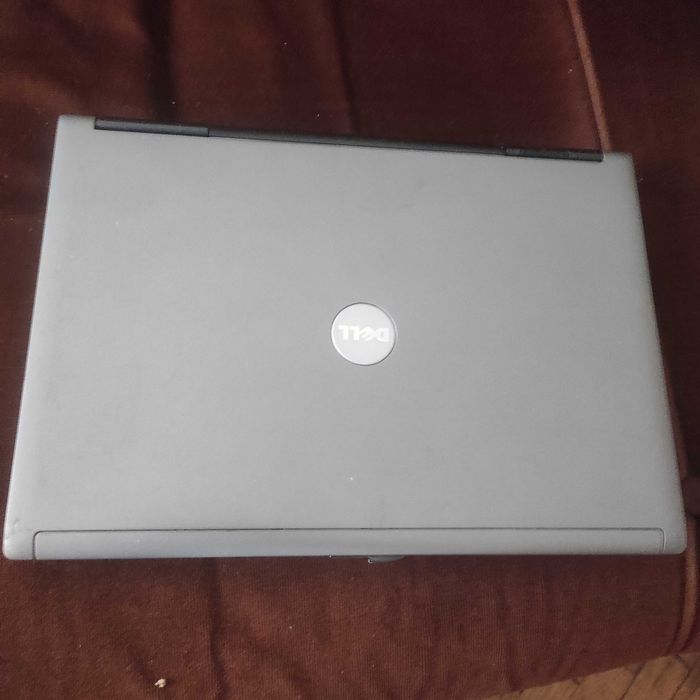 Лаптоп Dell D630 на части