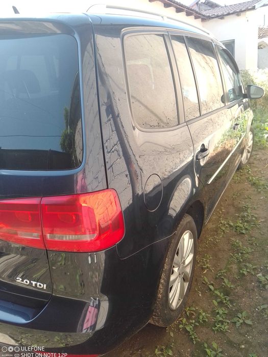 Vând mașină Volkswagen Touran