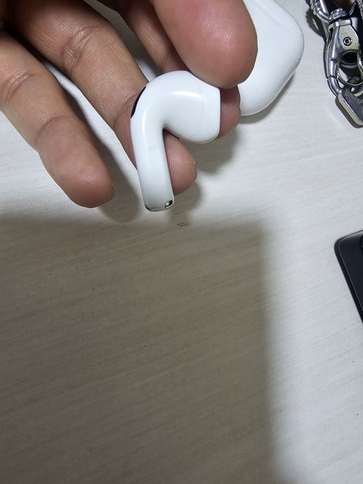 Airpods 4 ANC iphone наушник